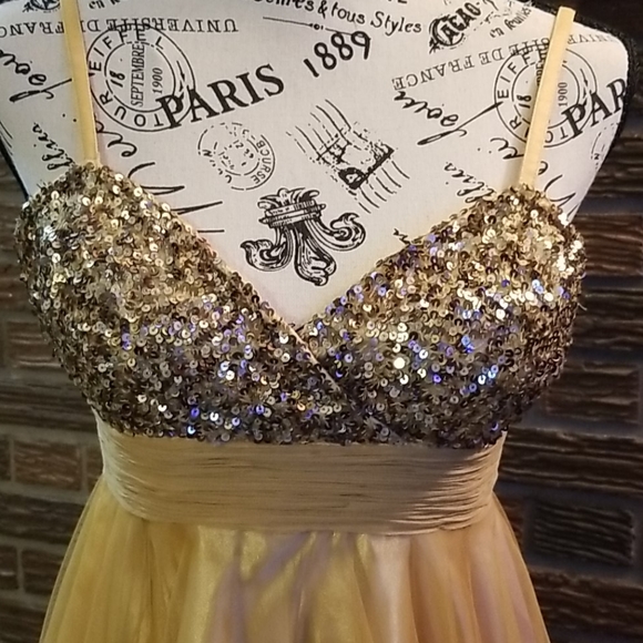 Sz 2 scala gold ombre short dress - Picture 2 of 6